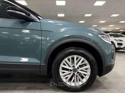 Volkswagen T-Roc T-Roc I 2022 2.0 tdi Life 150cv dsg Blu/Azzurro usata Gaglianico