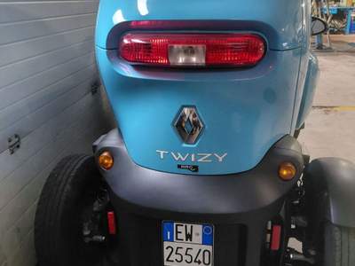 Renault Twizy 12cv Blu/Azzurro usata Nova Milanese