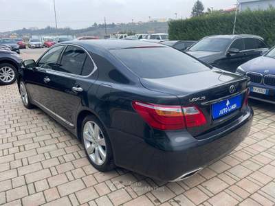 Lexus LS 600h 5.0 auto Nero usata Sarego