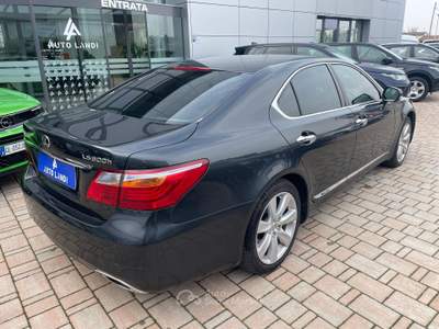 Lexus LS 600h 5.0 auto Nero usata Sarego