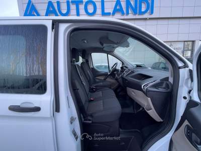 Ford Tourneo Custom 310 2.0 tdci 130cv Titanium L1H1 auto E6 Bianco usata Sarego