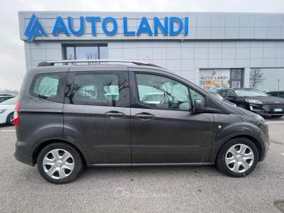 Ford Tourneo Courier 1.5 tdci 75cv plus E5 Grigio usata Sarego