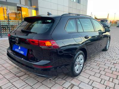 Volkswagen Golf 2.0 tdi Life 115cv dsg Blu/Azzurro usata Sarego