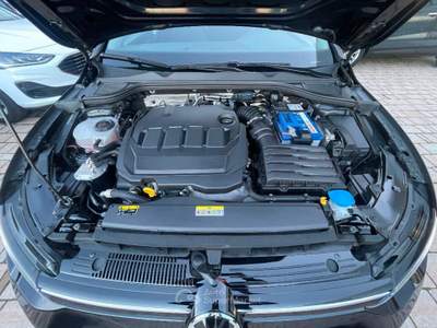 Volkswagen Golf 2.0 tdi Life 115cv dsg Blu/Azzurro usata Sarego