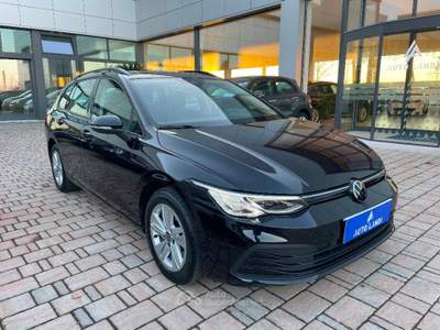 Volkswagen Golf 2.0 tdi Life 115cv dsg Blu/Azzurro usata Sarego