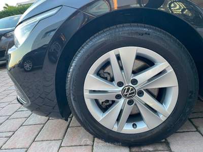 Volkswagen Golf 2.0 tdi Life 115cv dsg Blu/Azzurro usata Sarego