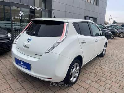 Nissan Leaf Tekna Flex 30kW 109cv Bianco usata Sarego