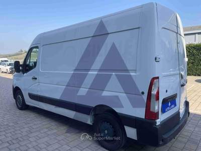 Renault Master T35 2.3 dci 135cv L2H2 Ice Bianco usata Sarego