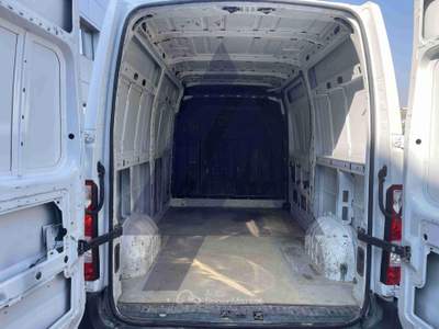 Renault Master T35 2.3 dci 135cv L2H2 Ice Bianco usata Sarego