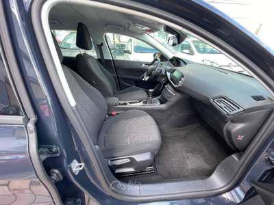 Peugeot 308 308 SW 1.5 bluehdi Active s&amp;s 100cv Blu/Azzurro usata Sarego