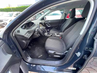 Peugeot 308 308 SW 1.5 bluehdi Active s&amp;s 100cv Blu/Azzurro usata Sarego