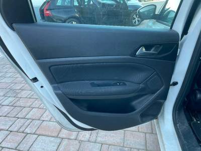 Peugeot 308 308 SW 1.6 bluehdi Active s&amp;s 120cv Bianco usata Sarego