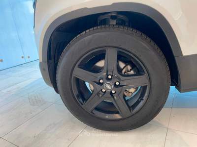 Land Rover Defender 3.0d i6 mhev SE awd 200cv auto Bianco usata Sarego