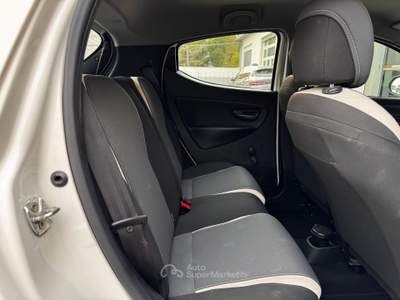 Lancia Ypsilon Metano di fabbrica, Passaggio escluso Bianco usata Roseto degli Abruzzi