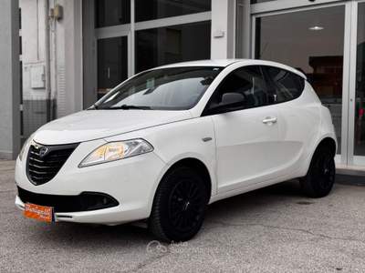 Lancia Ypsilon Metano di fabbrica, Passaggio escluso Bianco usata Roseto degli Abruzzi