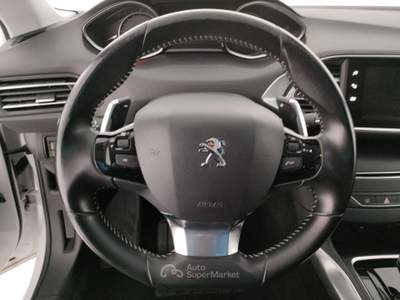 Peugeot 308 BlueHDi 130 S&S EAT6 SW Allure Bianco usata Barletta
