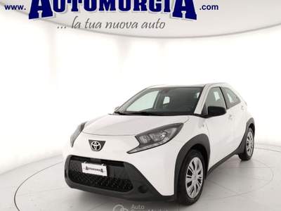 Toyota Aygo 1.0 VVT-i 72 CV 5 porte Active Bianco usata Barletta