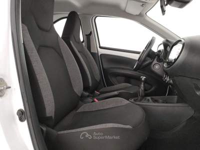 Toyota Aygo 1.0 VVT-i 72 CV 5 porte Active Bianco usata Barletta