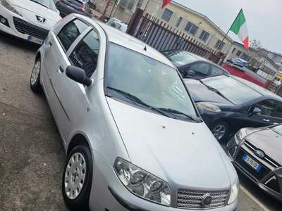 Fiat Punto Automobile per neopatentati in condizioni ottime GPL/BENZINA Grigio usata San Giuliano Milanese