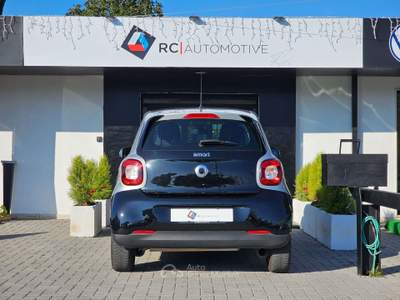 Smart ForFour 1.0 Passion 71cv twinamic Tua da €176 al Mese!! Nero usata Roma