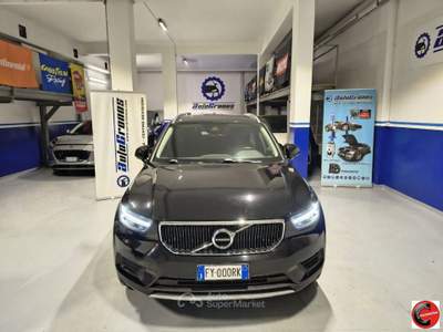 Volvo XC40 D3 AWD Momentum Nero usata Nocera Superiore