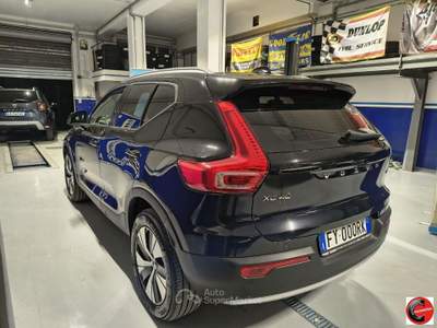 Volvo XC40 D3 AWD Momentum Nero usata Nocera Superiore