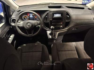 Mercedes-Benz Vito 2.2 116 CDI Kombi Shuttle Long Blu/Azzurro usata Nocera Superiore