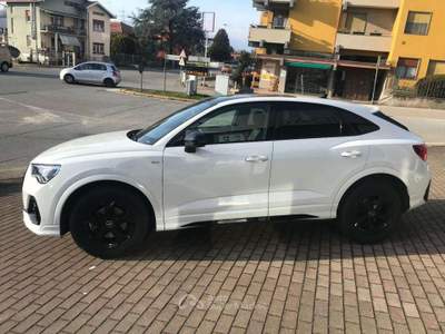 Audi Q3 1.5 IBRIDO-BENZ - S-LINE Bianco usata Briga Novarese