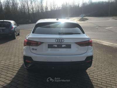 Audi Q3 1.5 IBRIDO-BENZ - S-LINE Bianco usata Briga Novarese