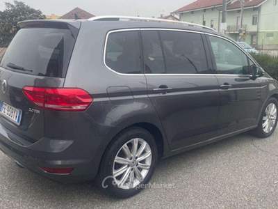 Volkswagen Touran 2.0 TDI 150cv Executive BlueMotion Grigio usata San Maurizio Canavese