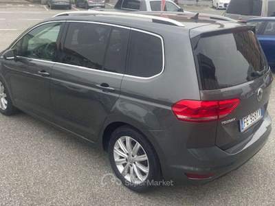 Volkswagen Touran 2.0 TDI 150cv Executive BlueMotion Grigio usata San Maurizio Canavese