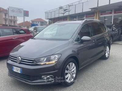 Volkswagen Touran 2.0 TDI 150cv Executive BlueMotion Grigio usata San Maurizio Canavese