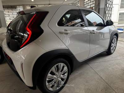 Toyota Aygo X p r o n t a  c o n s e g n a    k i l o m e t r i   z e r o !! Bianco usata Torino