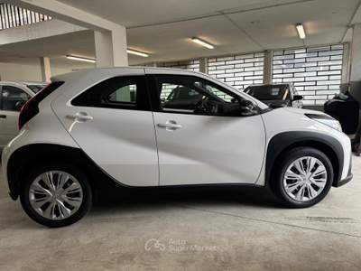 Toyota Aygo X p r o n t a  c o n s e g n a    k i l o m e t r i   z e r o !! Bianco usata Torino
