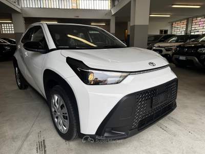 Toyota Aygo X p r o n t a  c o n s e g n a    k i l o m e t r i   z e r o !! Bianco usata Torino