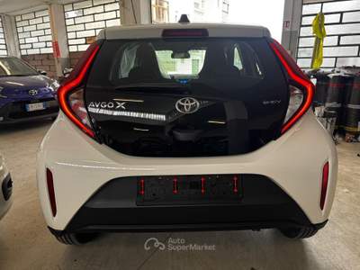 Toyota Aygo X p r o n t a  c o n s e g n a    k i l o m e t r i   z e r o !! Bianco usata Torino