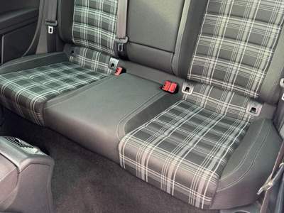 Volkswagen Golf VII 2013 3p 2.0 tdi Gtd Bianco usata Sant'Antimo
