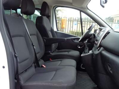 Renault Trafic T29 2.0 DCI ZEN 120CV L2H1 9POSTI NAV CLIMA ITALIA Bianco usata Roma