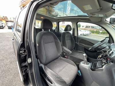 Citroen C3 Picasso C3 Picasso 1.4 VTi 95 Exclusive Style Grigio usata giugliano in campania