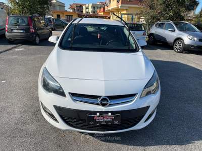 Opel Astra 1.7CDTI 110CV STATION WAGON Bianco usata giugliano in campania