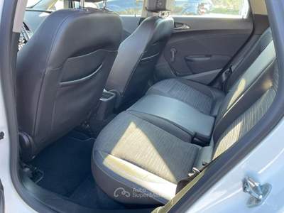 Opel Astra 1.7CDTI 110CV STATION WAGON Bianco usata giugliano in campania