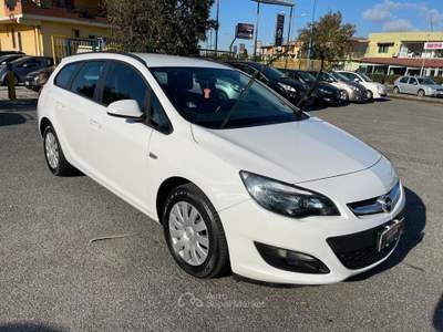 Opel Astra 1.7CDTI 110CV STATION WAGON Bianco usata giugliano in campania