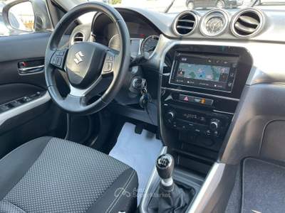 Suzuki Vitara V-TOP 1.6DDiS 120CV EURO6B Nero usata giugliano in campania
