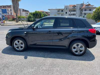 Suzuki Vitara V-TOP 1.6DDiS 120CV EURO6B Nero usata giugliano in campania