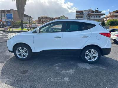 Hyundai ix35 STYLE 2.0CRDi 136CV EURO5 Bianco usata giugliano in campania