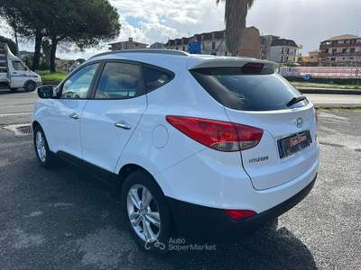 Hyundai ix35 STYLE 2.0CRDi 136CV EURO5 Bianco usata giugliano in campania