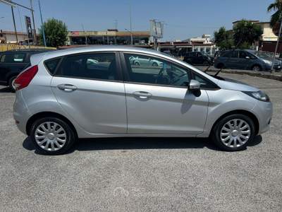Ford Fiesta 1.4TDCI 68CV 5PORTE Grigio usata giugliano in campania