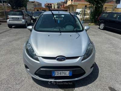 Ford Fiesta 1.4TDCI 68CV 5PORTE Grigio usata giugliano in campania