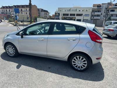Ford Fiesta 1.4TDCI 68CV 5PORTE Grigio usata giugliano in campania