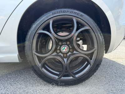 Alfa Romeo Giulietta SUPER 1.6JTDm 120CV EURO6B Grigio usata giugliano in campania